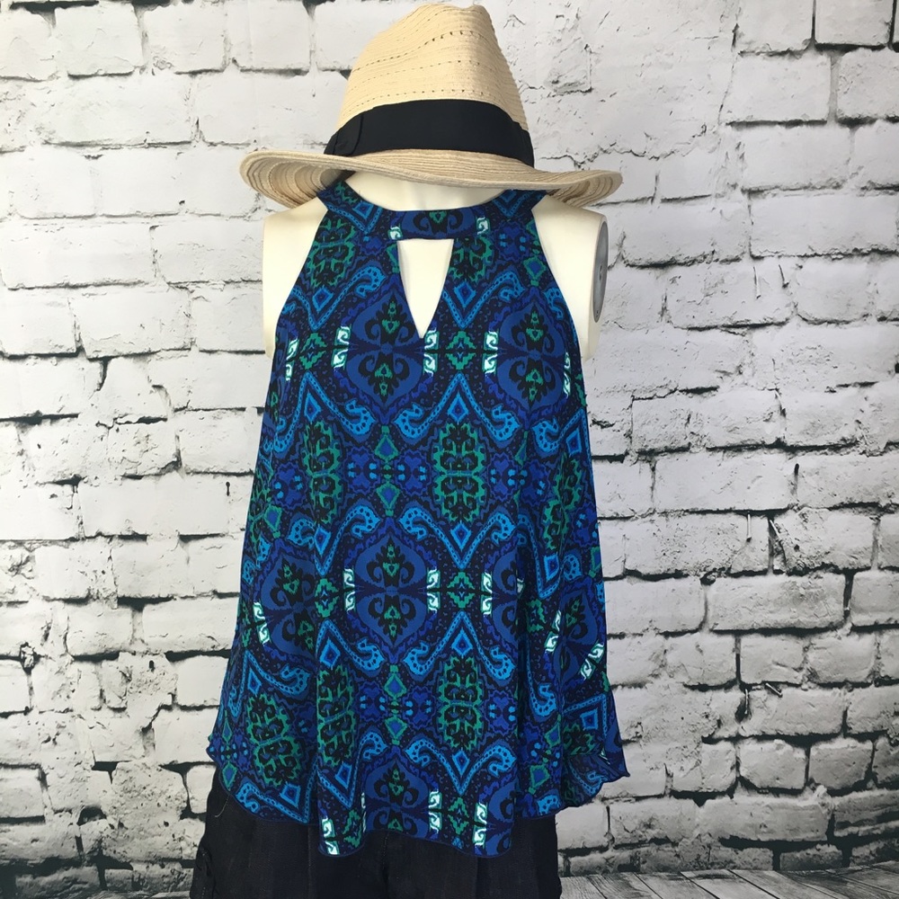 NWT Express Tank Top Sz Medium Blue pattern Hi-Lo
